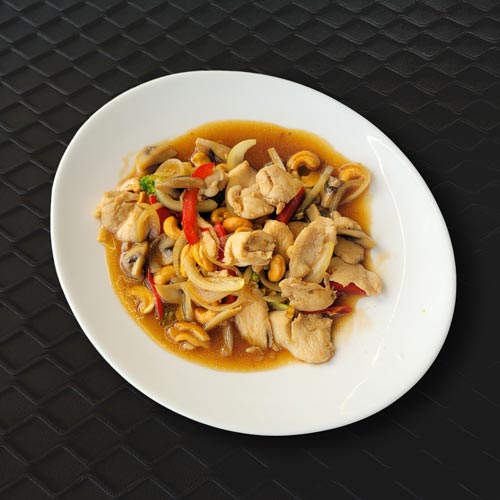 Fried-Chicken-with-Cashew-Nuts Wandee Thai Cuisine
